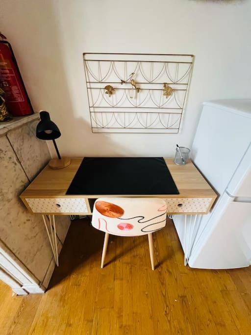 Appartement Des Artistes, 3 Min A Pied Gare Et Centre 1 *